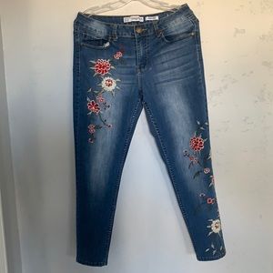 Women’s Embroidered Sandpiper pants